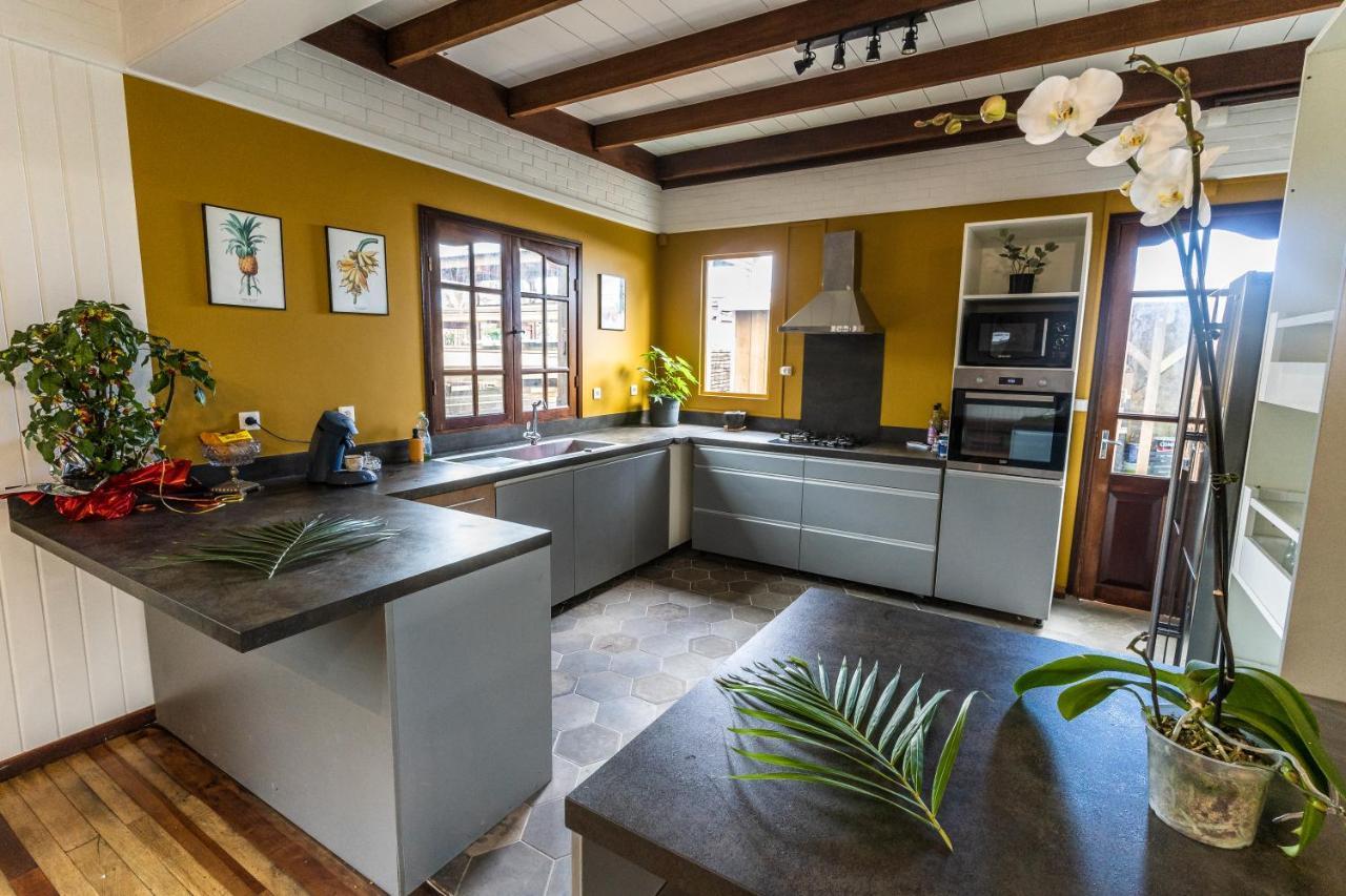 Magnifique Villa Creole Villa Ti Bout Bois Avec Cheminee Au Tevelave Les Avirons Buitenkant foto