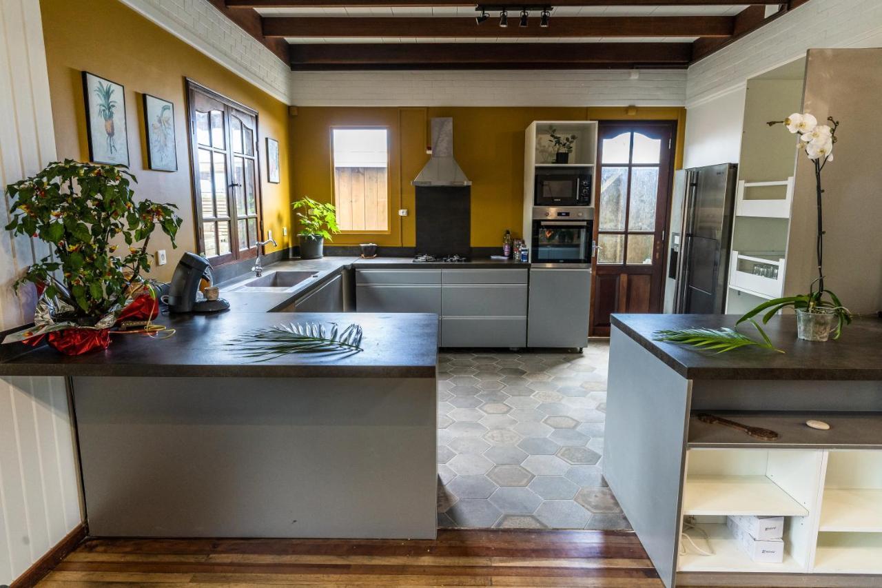 Magnifique Villa Creole Villa Ti Bout Bois Avec Cheminee Au Tevelave Les Avirons Buitenkant foto